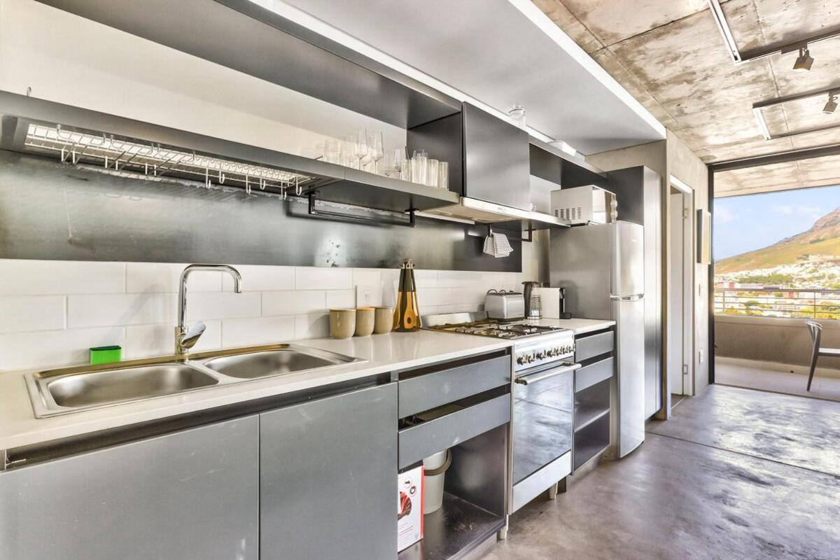 Unique With Work From Space! Apartment *